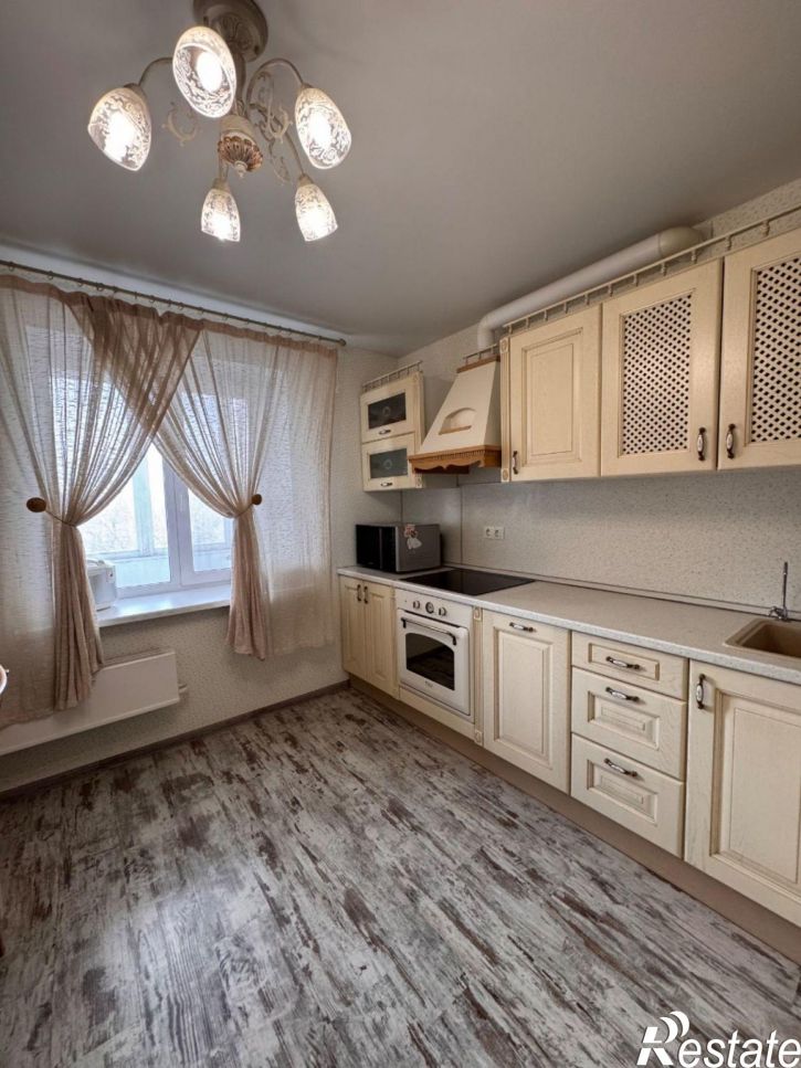 3-комн квартира Енисейская улица, 50