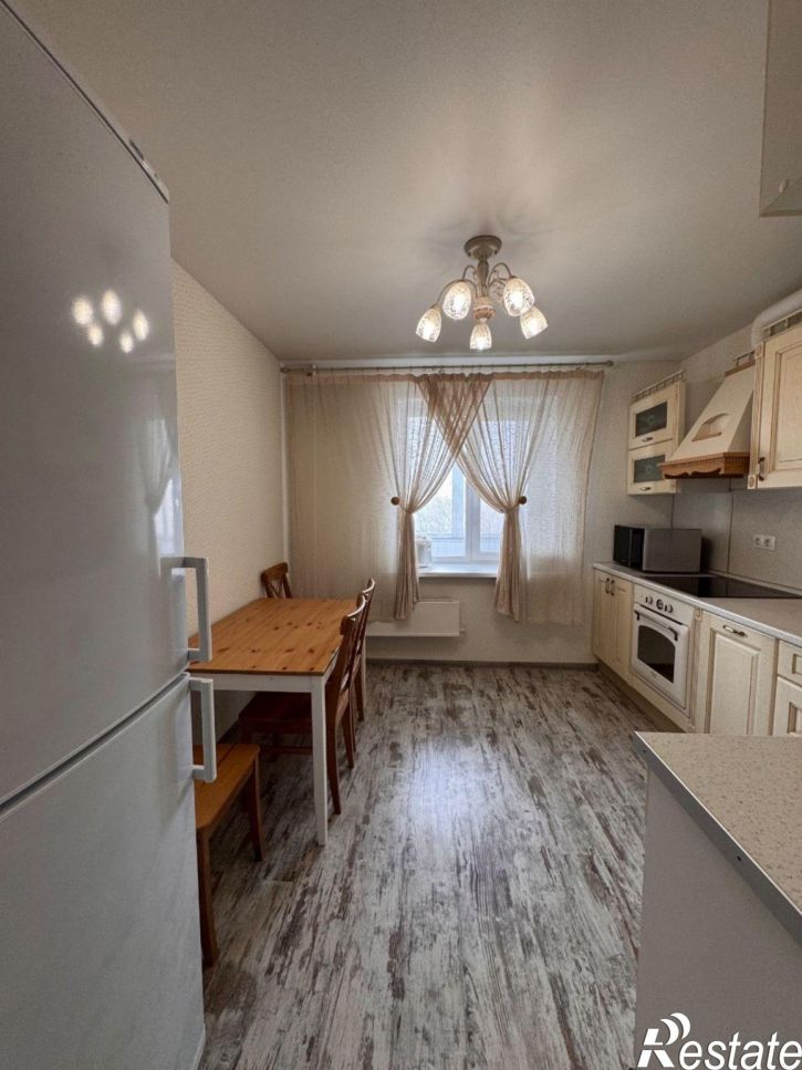 3-комн квартира Енисейская улица, 50