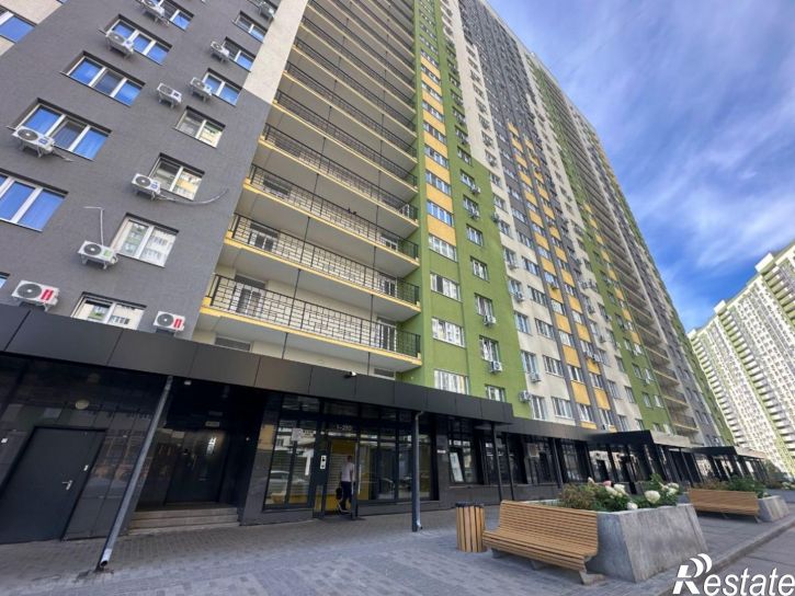 2-комн квартира Революционная улица, 101вк2