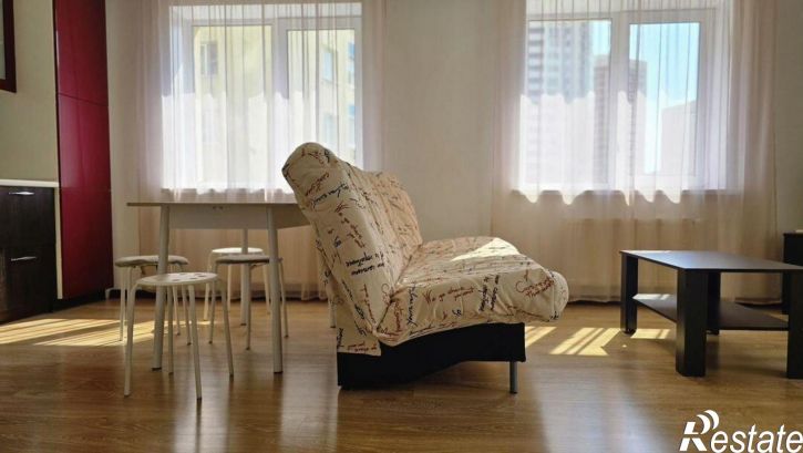 2-комн квартира 5-я просека, 110Д