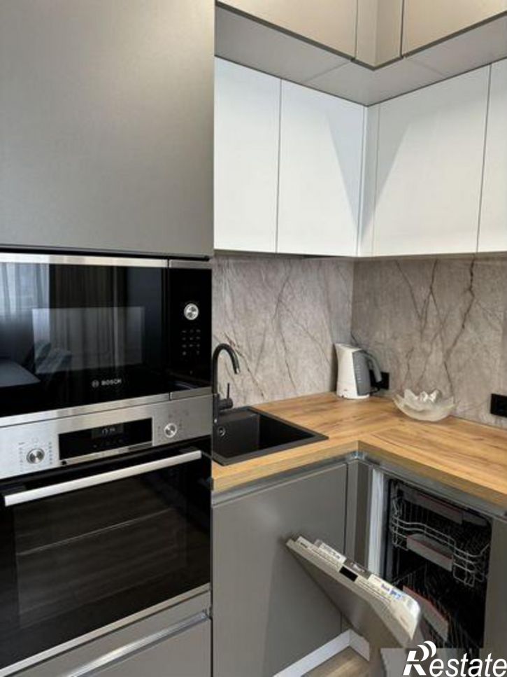 2-комн квартира Арцыбушевская улица, 33