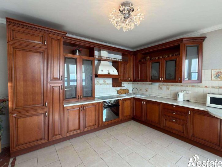 3-комн квартира Алексея Толстого улица, 122