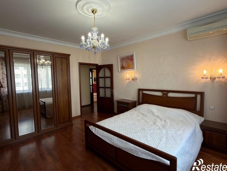 3-комн квартира Алексея Толстого улица, 122