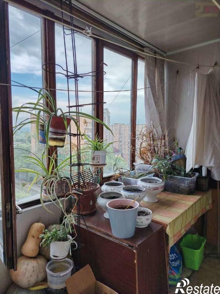 5-комн квартира Дзержинского улица, 22А