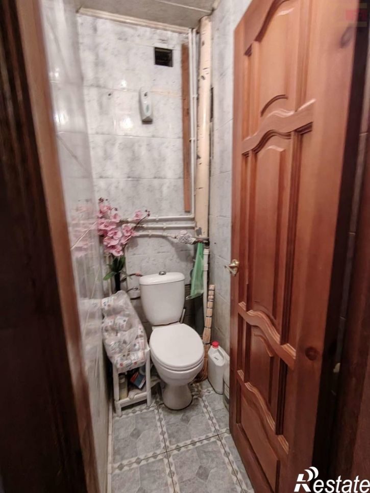 5-комн квартира Дзержинского улица, 22А