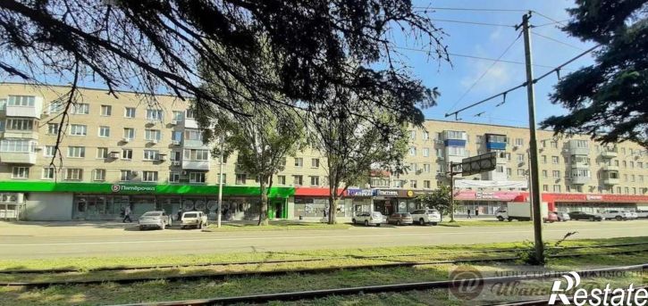 2-комн квартира Промышленности улица, 307