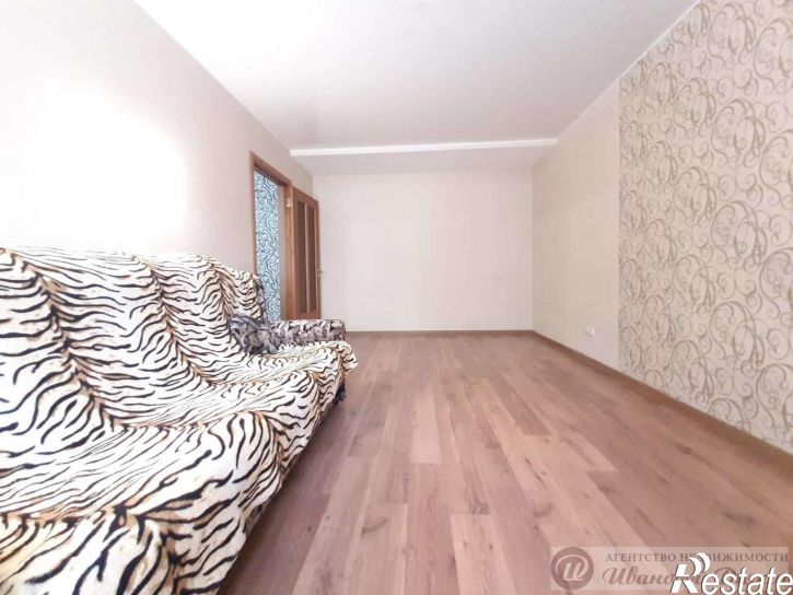 2-комн квартира Промышленности улица, 307