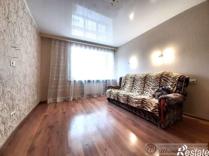 2-комн квартира Промышленности улица, 307