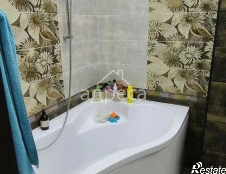 2-комн квартира ул Осетинская, 10,  д. 10