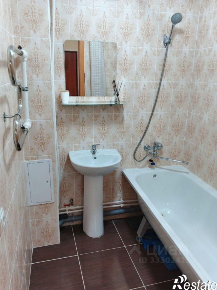 2-комн квартира 1-й кв-л, 75,  д. 75