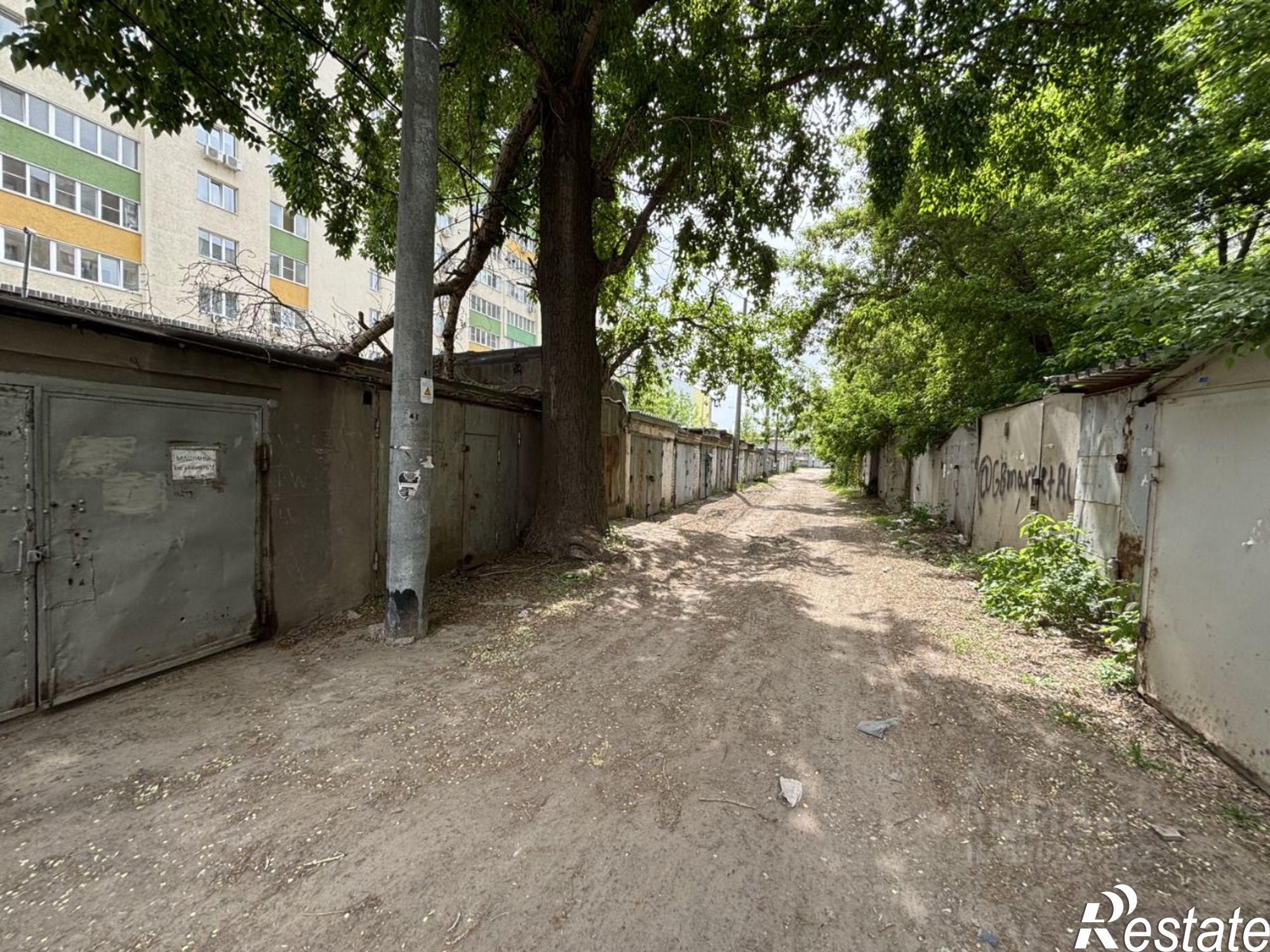 Купить гараж, место в паркинге за 1 582 430 рублей на ул Революционная, 97а
