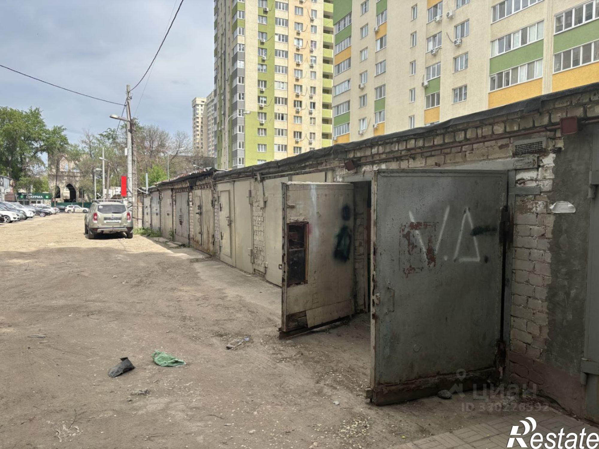 Купить гараж, место в паркинге за 1 582 430 рублей на ул Революционная, 97а