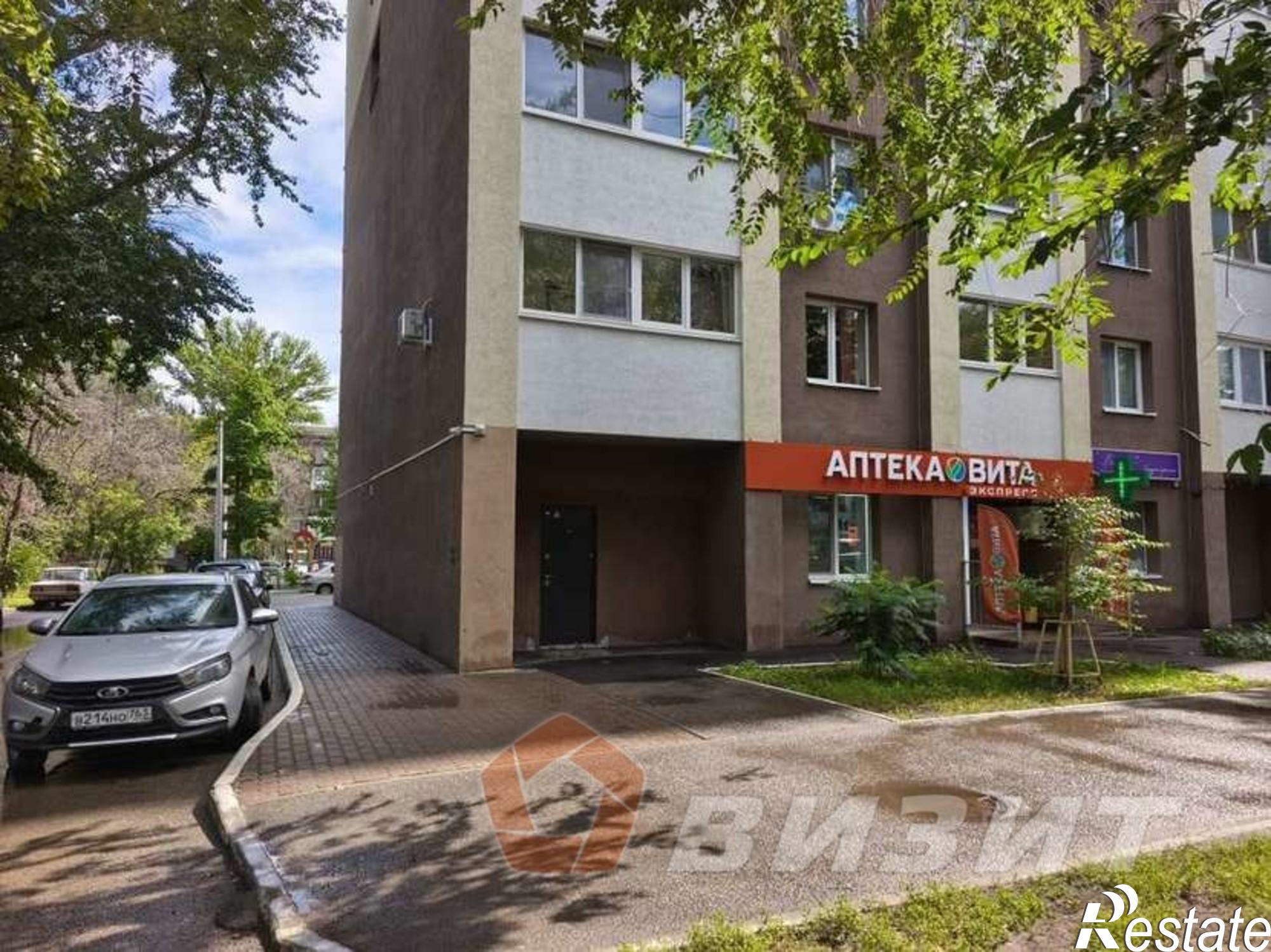Сдать торговое помещение за 59 500 рублей на Строителей улица, 33