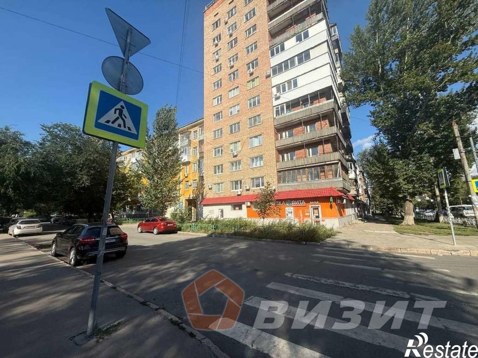 Сдать торговое помещение за 100 000 рублей на Гагарина улица, 124