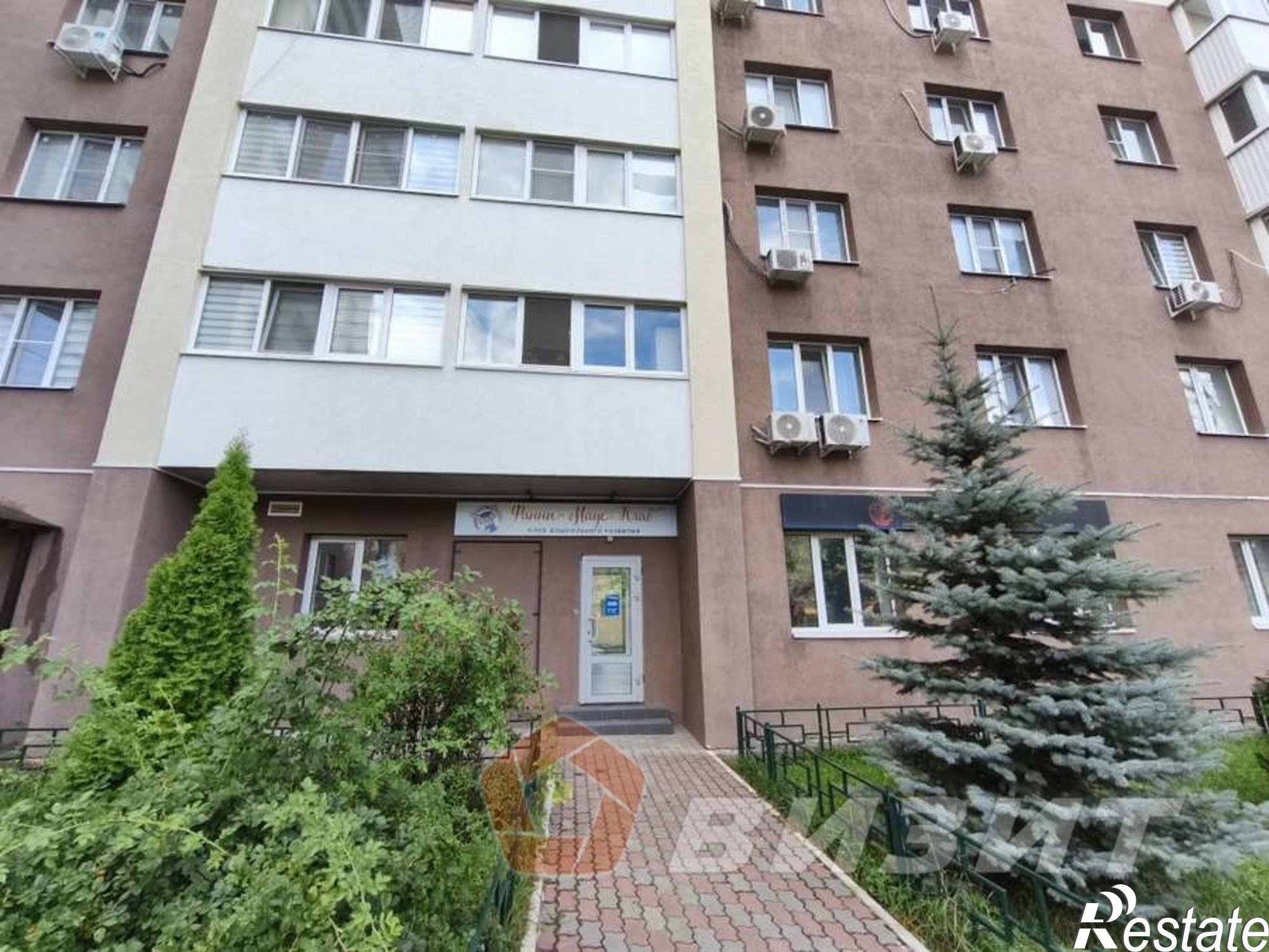 Сдать офис, помещение под офис за 72 800 рублей на Строителей улица, 33