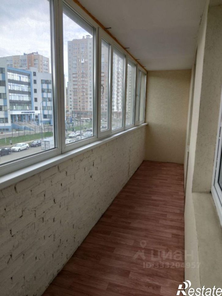 3-комн квартира ул Петра Алабина, 2,  д. 2