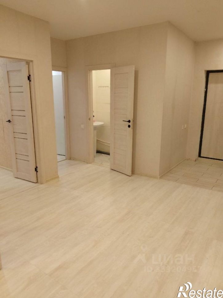 3-комн квартира ул Петра Алабина, 2,  д. 2