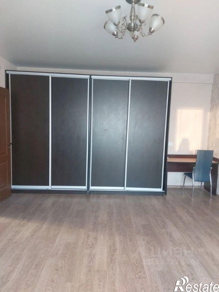 1-комн квартира ул Лейтенанта Шмидта, 10,  д. 10