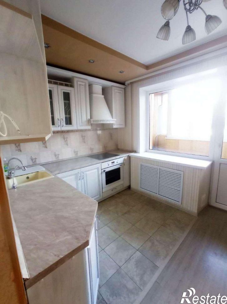 3-комн квартира Антонова-Овсеенко улица, 83
