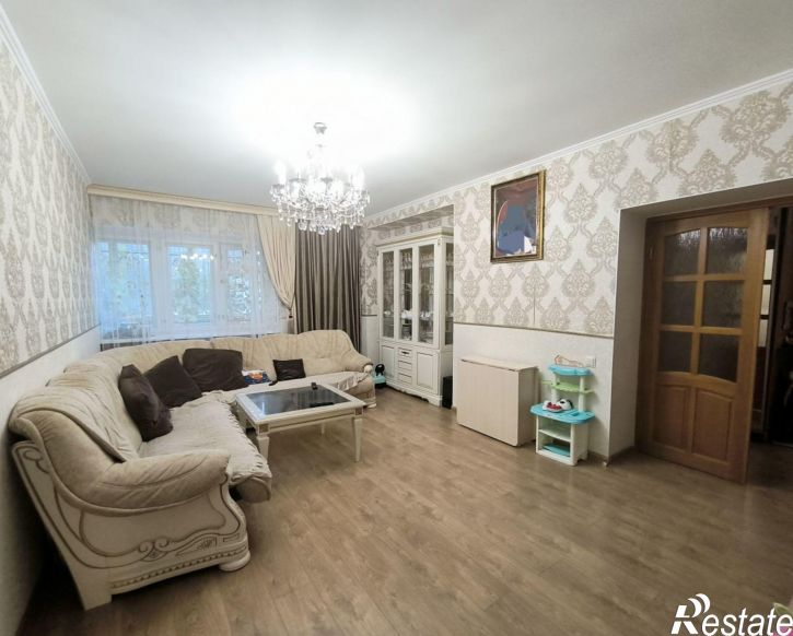 3-комн квартира Советской Армии улица, 240Б