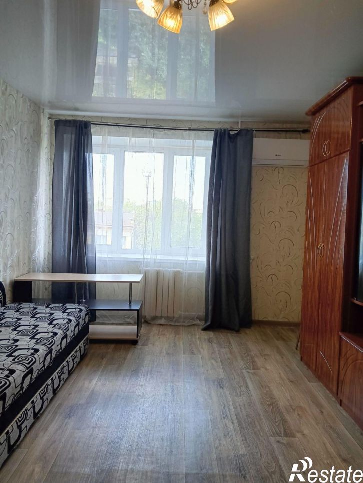1-комн квартира Красных Коммунаров улица, 17А