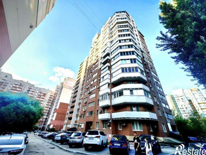 2-комн квартира Николая Панова улица, 52