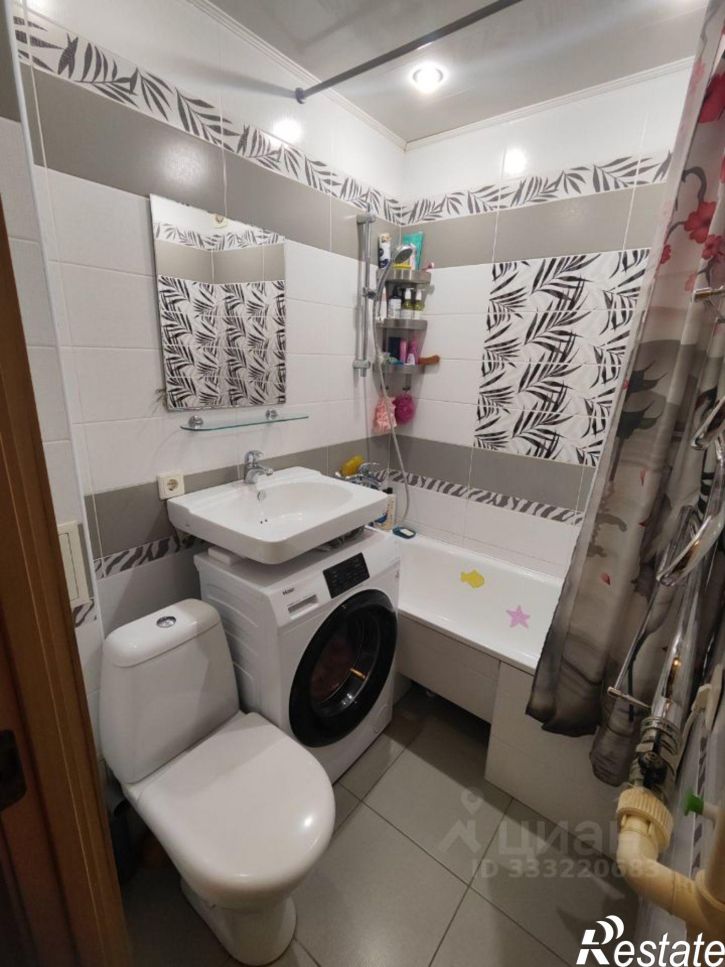 2-комн квартира ул Дзержинского, 1,  д. 1