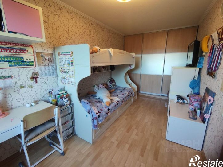 2-комн квартира ул Дзержинского, 1,  д. 1