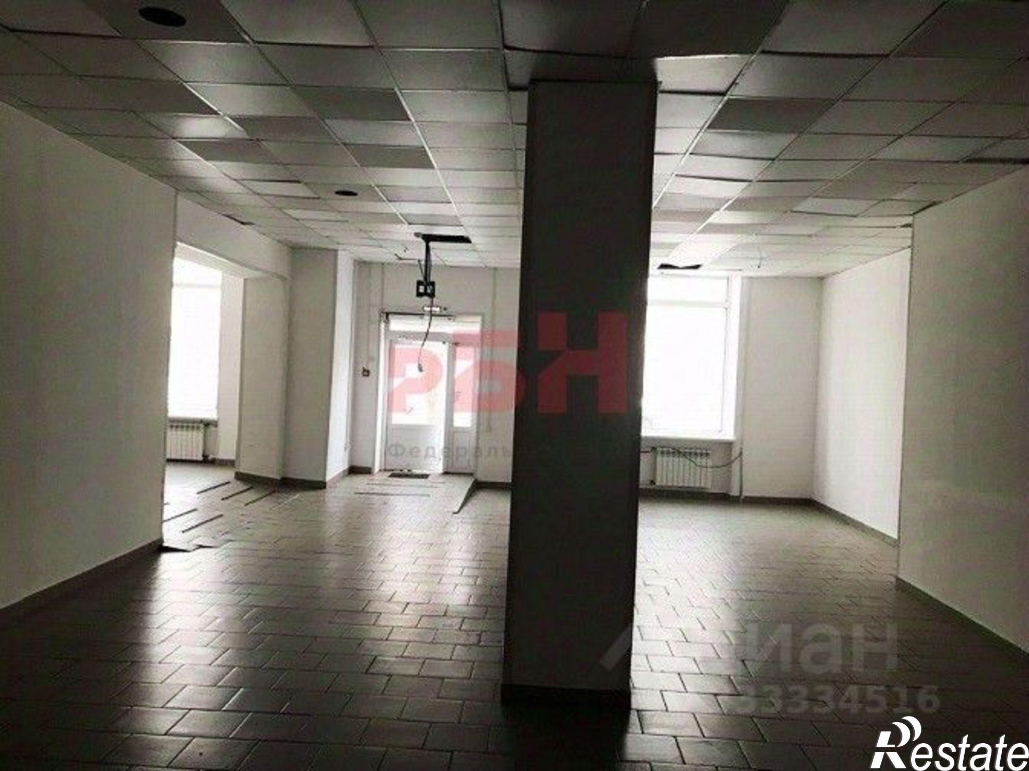 Сдать торговое помещение за 145 000 рублей на ул Победы, 113