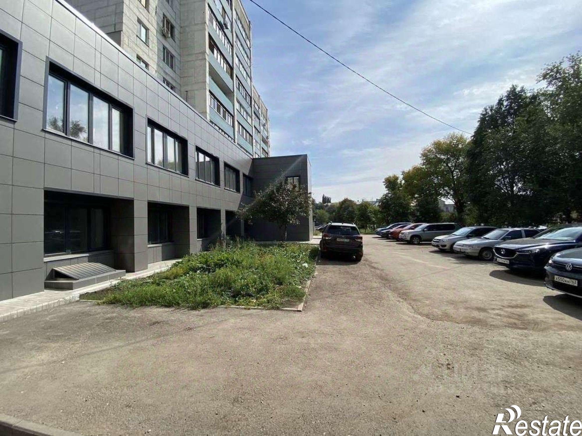 Сдать торговое помещение за 59 400 рублей на ул Советская, 3