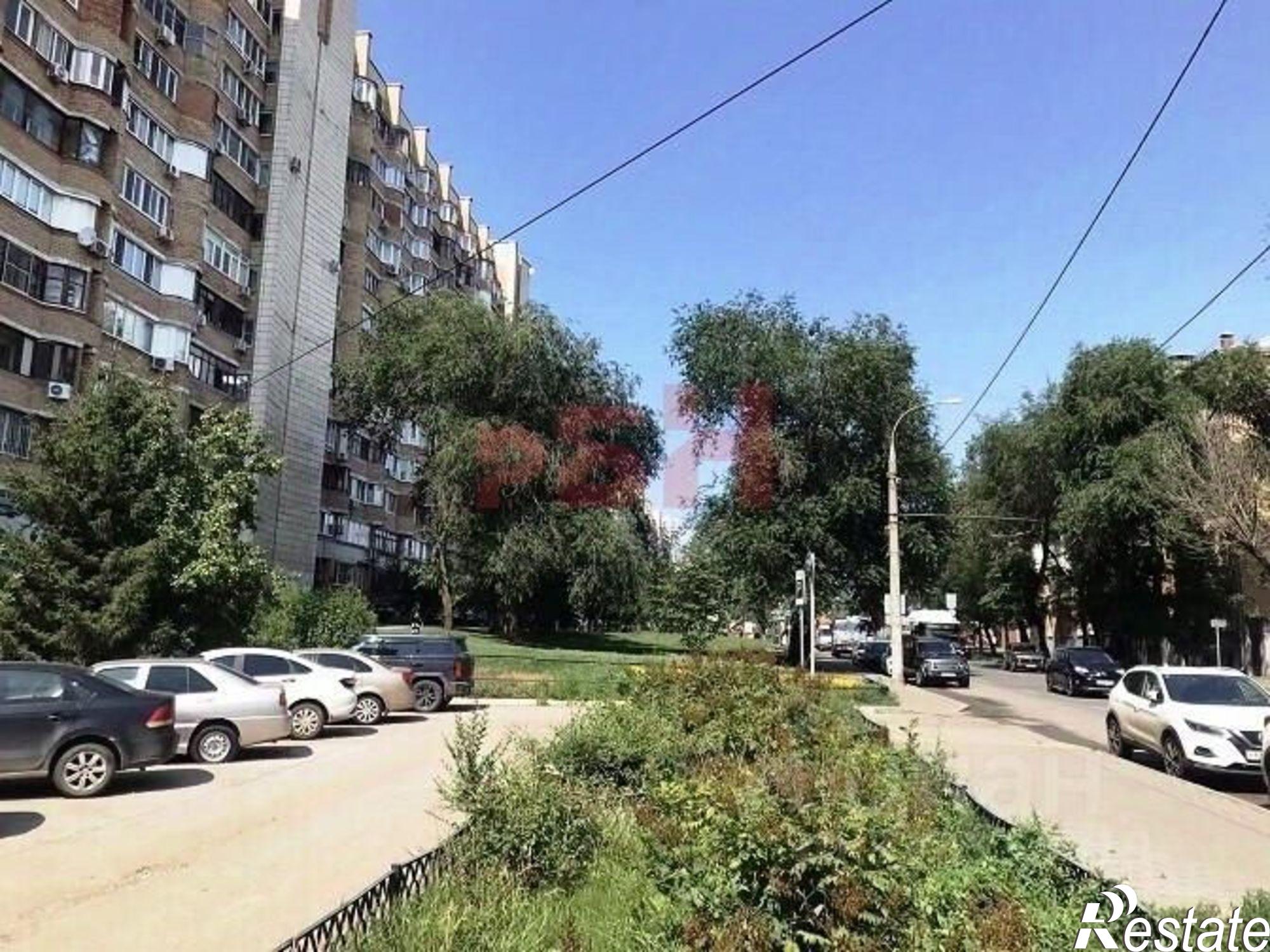 Купить торговое помещение за 36 986 800 рублей на ул Агибалова, 68