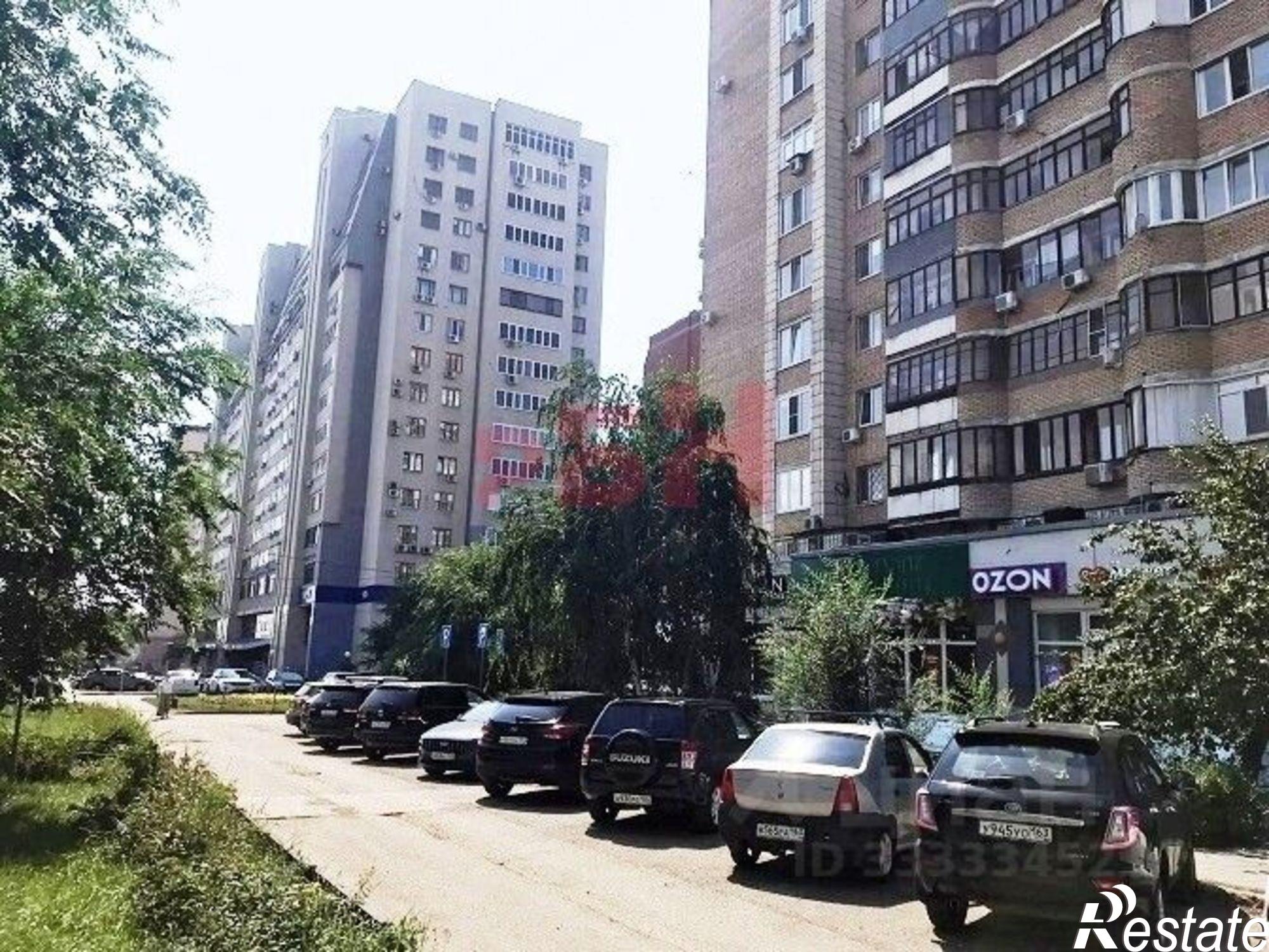 Купить торговое помещение за 22 000 100 рублей на ул Агибалова, 68