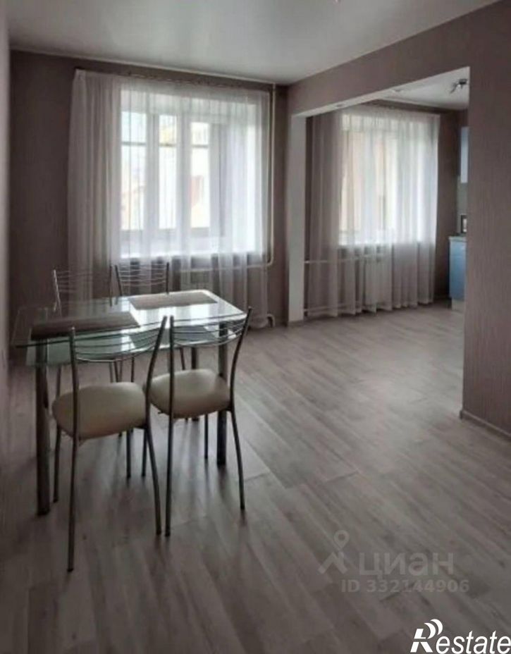 3-комн квартира ул Молодогвардейская, 215,  д. 215