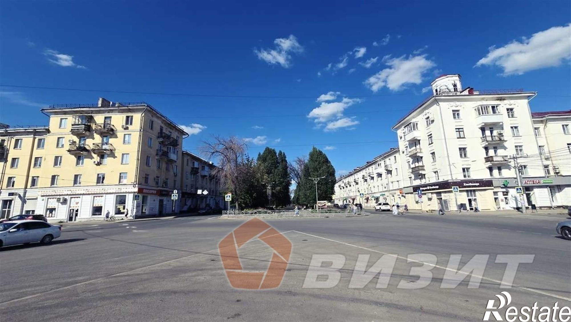 Сдать торговое помещение за 172 000 рублей на Металлургов проспект, 80