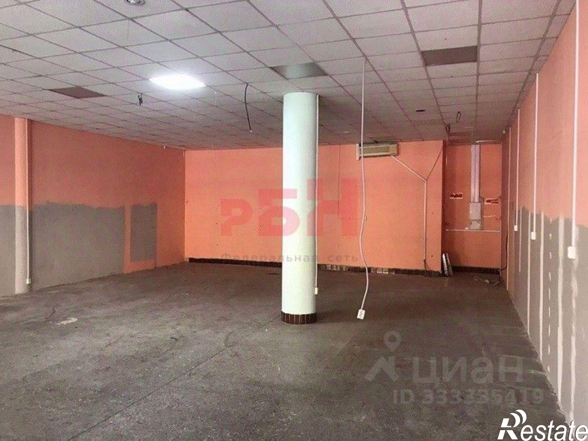 Сдать торговое помещение за 130 000 рублей на пр-кт Кирова, 210
