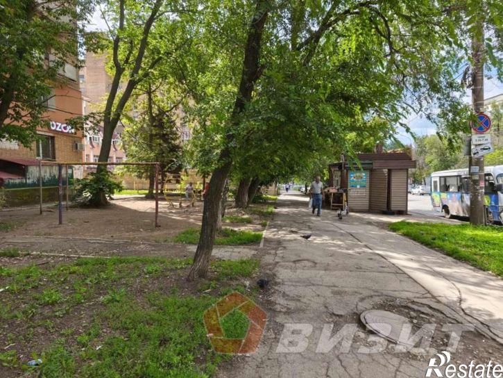 Торговое помещение Дзержинского улица, 13А