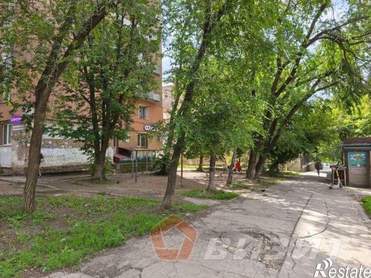 Торговое помещение Дзержинского улица, 13А