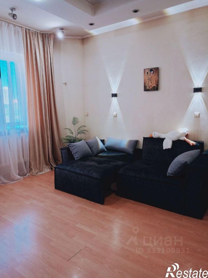 2-комн квартира ул Лейтенанта Шмидта, 24,  д. 24