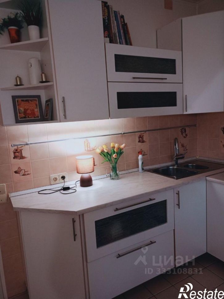 2-комн квартира ул Лейтенанта Шмидта, 24,  д. 24
