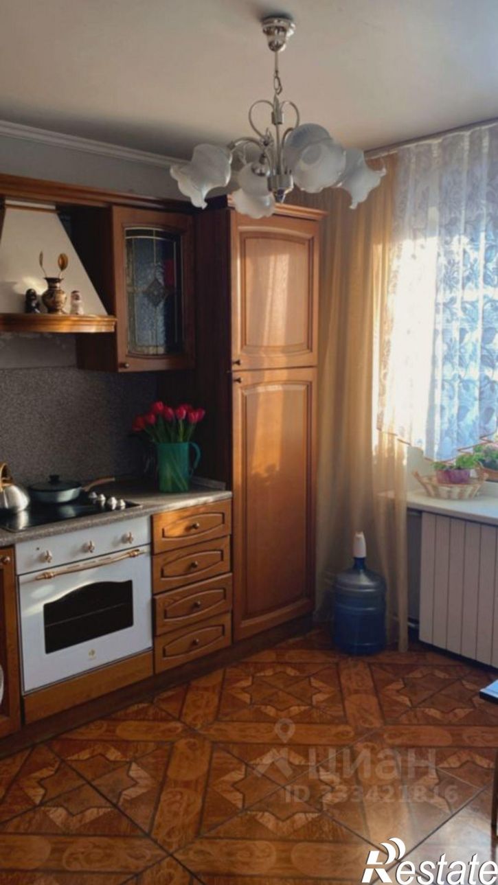 4-комн квартира ул Силина, 7,  д. 7