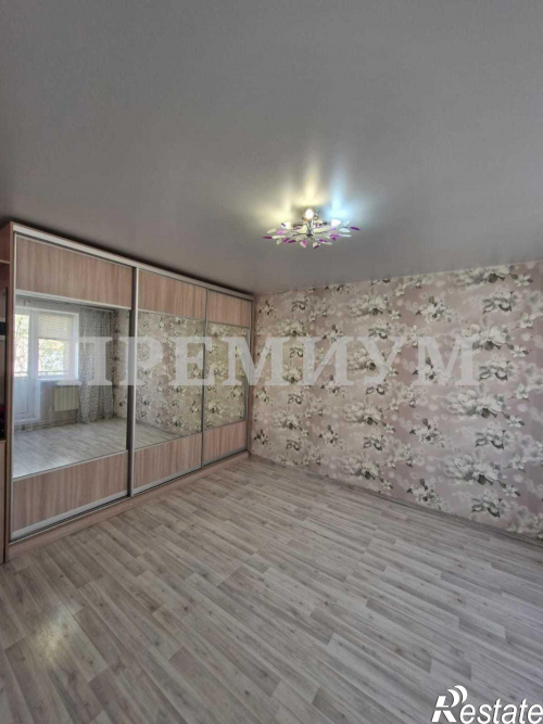 Продажа студии Виталия Жалнина улица, 6