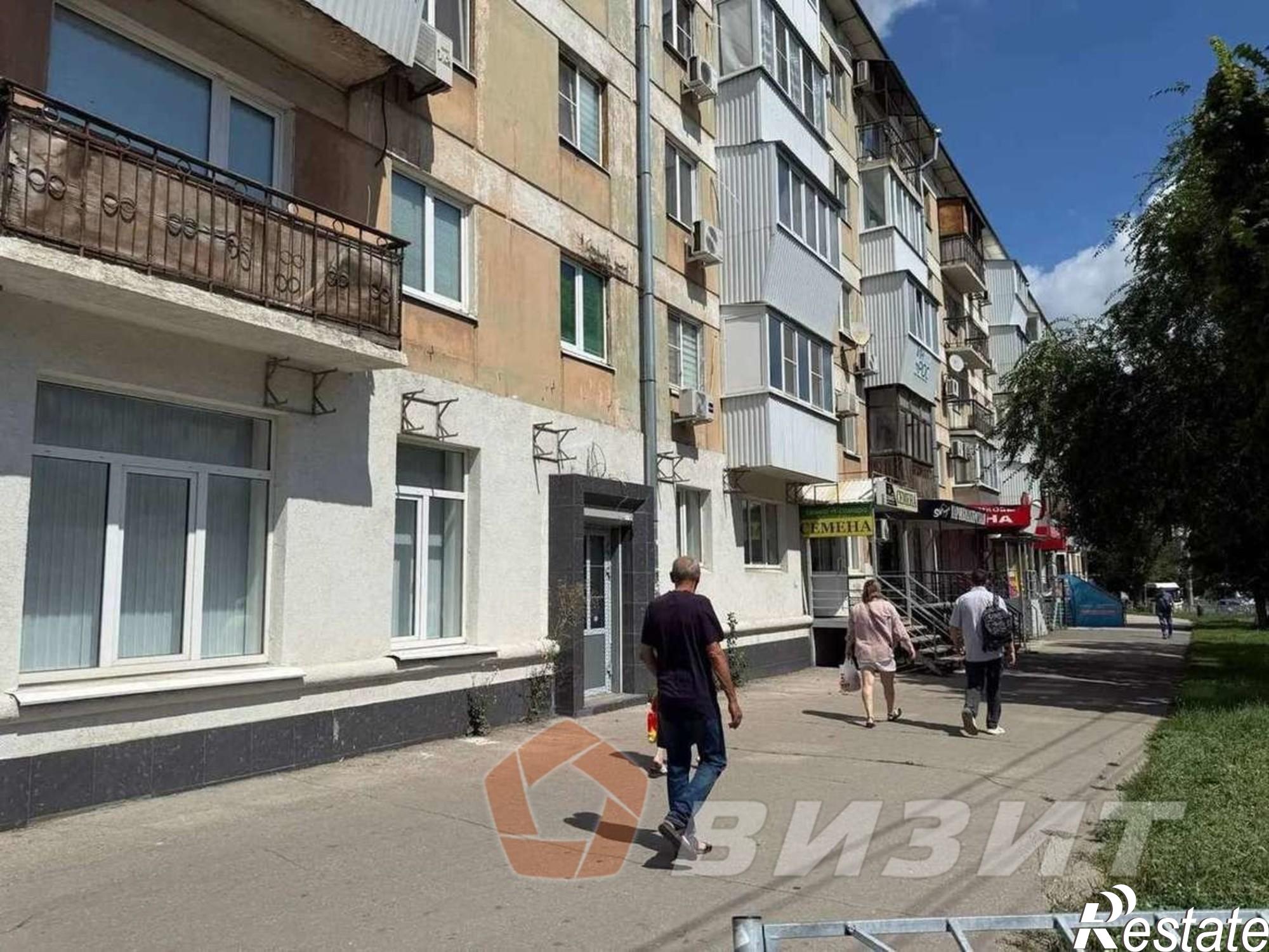Сдать торговое помещение за 120 000 рублей на Гагарина улица, 122