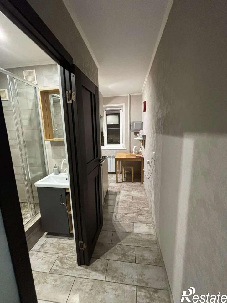 3-комн квартира Революционная улица, 52