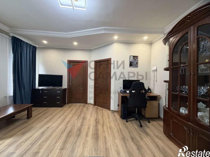 3-комн квартира Фрунзе улица, 23