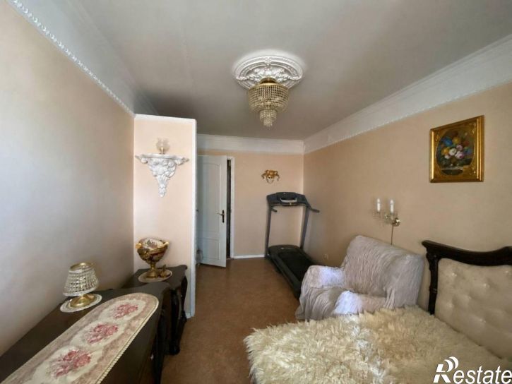 2-комн квартира Революционная улица, 77