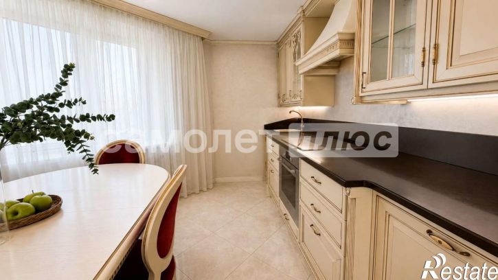 3-комн квартира Николая Панова улица, 50