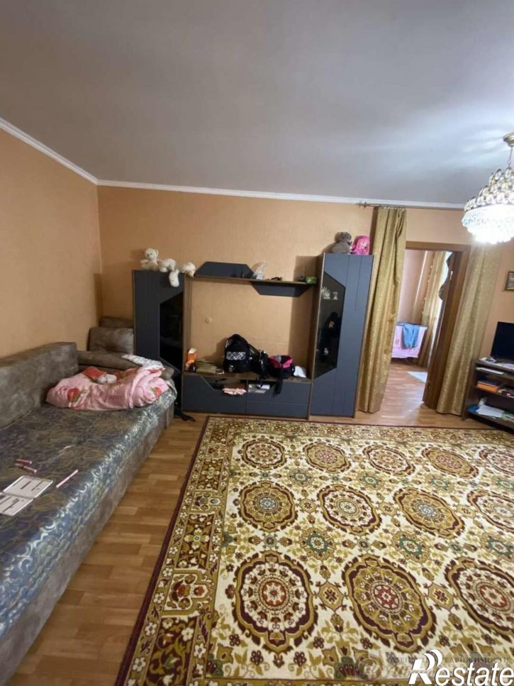 2-комн квартира Дзержинского улица, 8