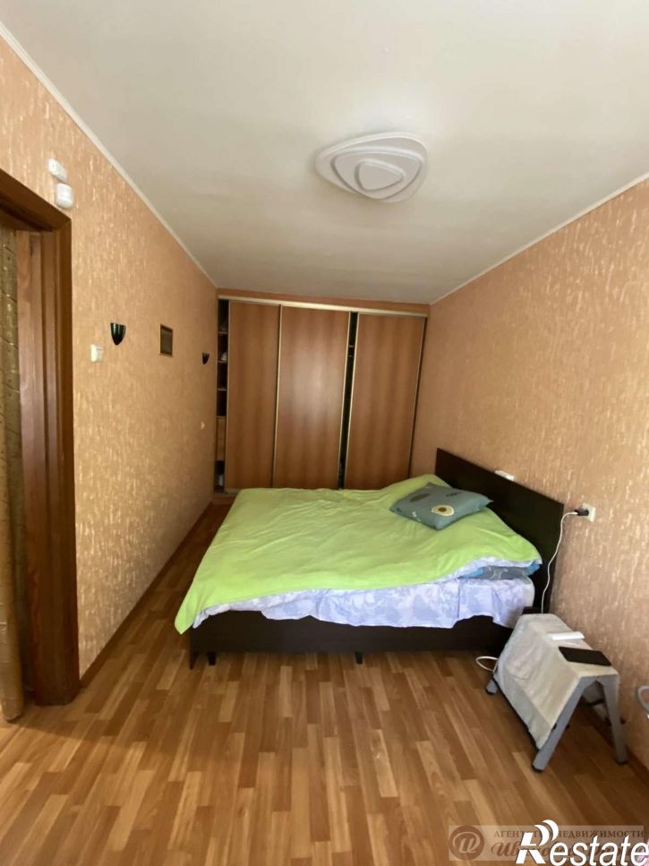 2-комн квартира Дзержинского улица, 8