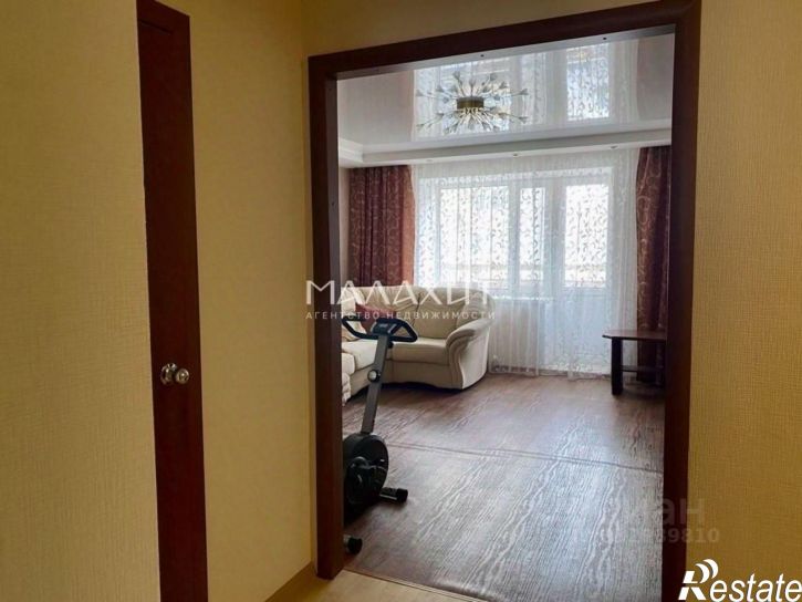 4-комн квартира ул Братьев Коростелевых, 142,  д. 142