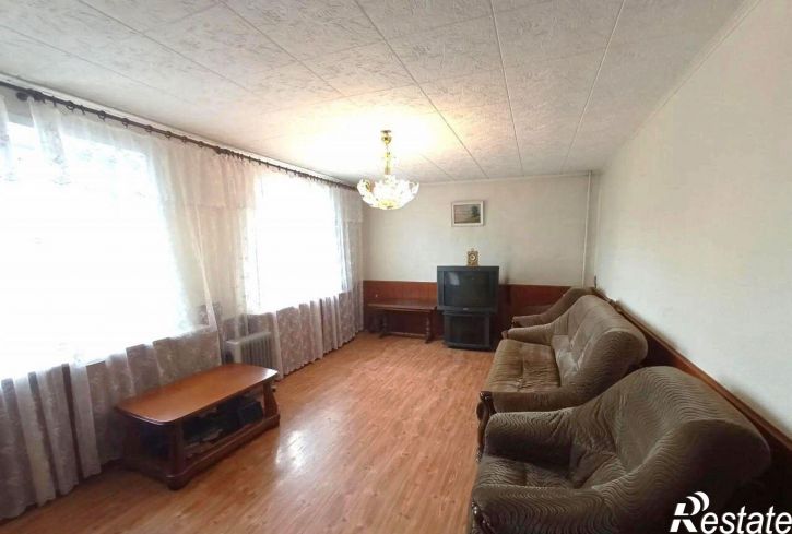 3-комн квартира ул Красных Коммунаров, 15,  д. 15